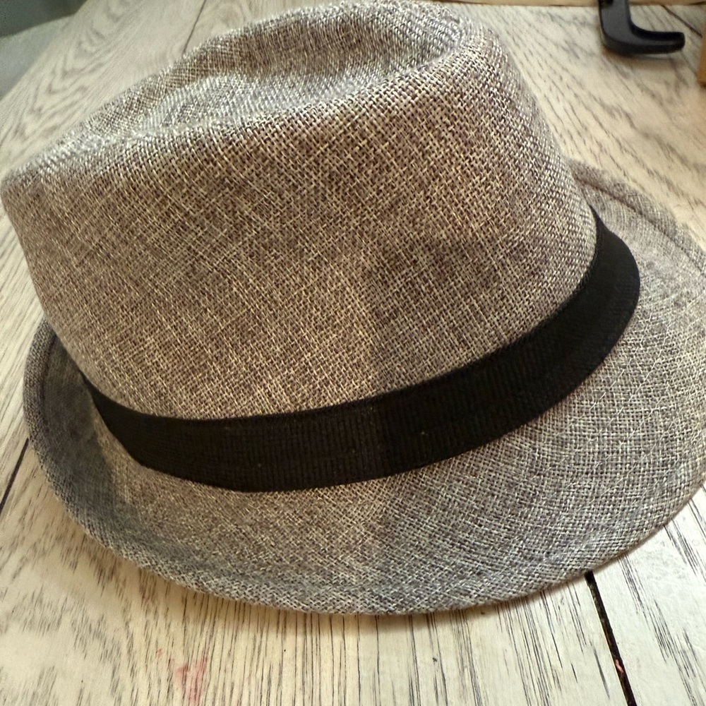 Woman’s Tweed with Black ribbon Fedora Fall Hat One Size Fits All.like New!